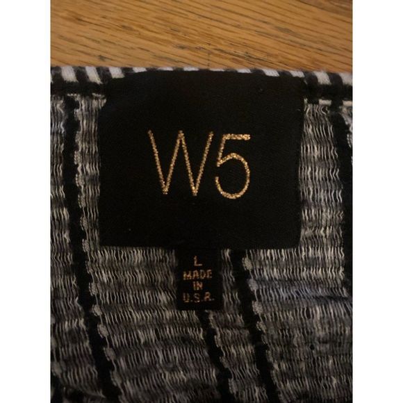 W5, women's boho aztec black/white striped sleeveless, fringe tasseled hem top L - Picture 7 of 7